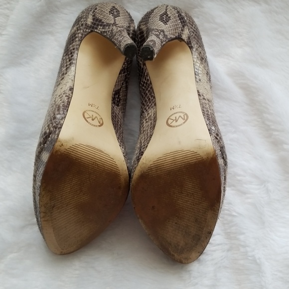 Michael kors snakeskin pumps - Picture 4 of 7